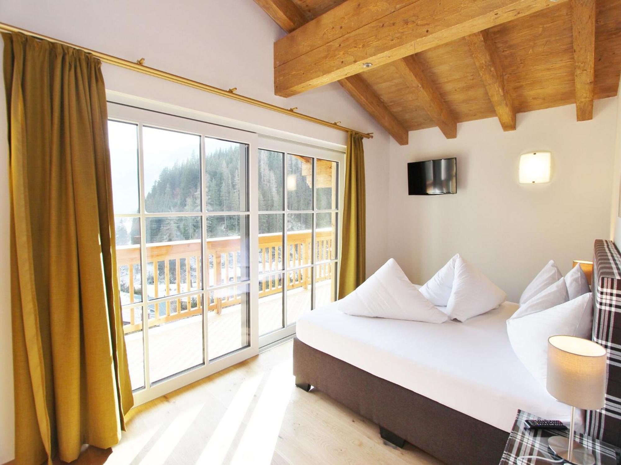 Modern Chalet With Sauna Near Ski Area In Saalbach Hinterglemm Salzburgerland Exterior foto